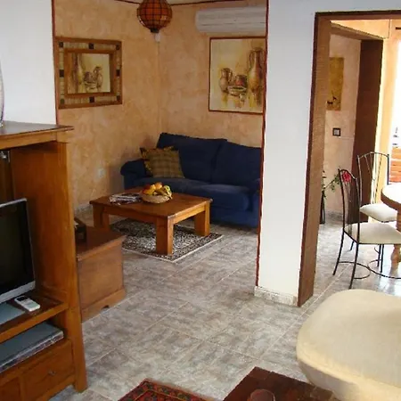 Villa Elisa With Pool Parque Holandes